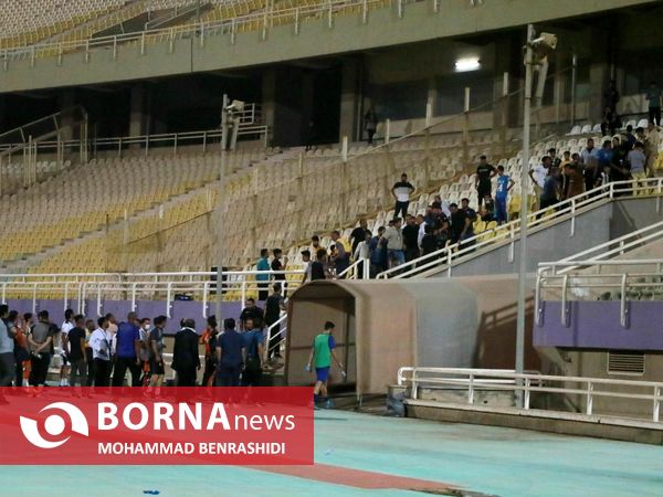 در حاشیه دیدار تیم های فوتبال استقلال خوزستان - سایپا