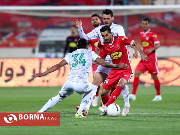 دیدار تیم های فوتبال پرسپولیس - آلومینیوم