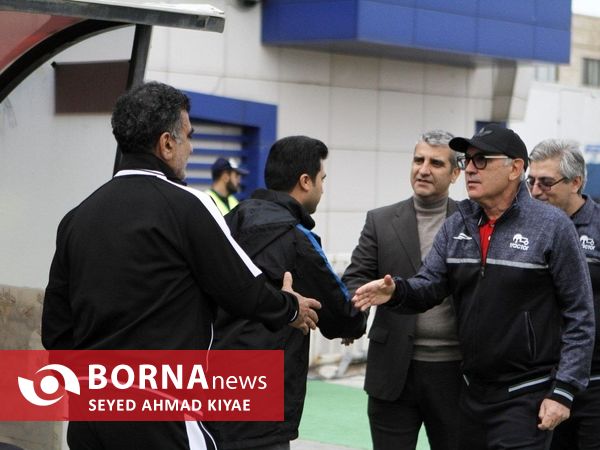 دیدار تیم های فوتبال ملوان بندرانزلی _تراکتور تبریز