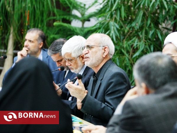 نشست استاندار تهران با نمایندگان استان تهران در مجلس شورای اسلامی