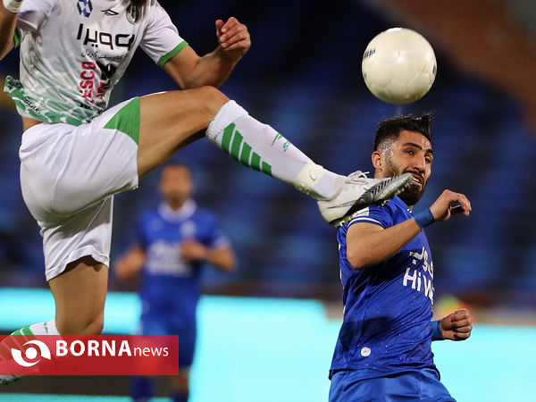 دیدار تیم های فوتبال استقلال - ذوب آهن