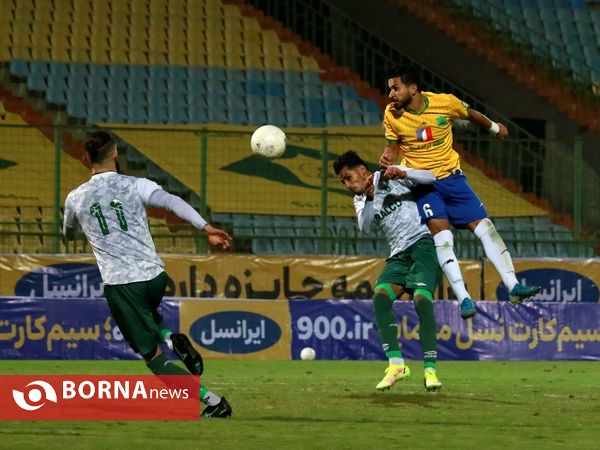 دیدار تیم های فوتبال صنعت نفت - آلومینیوم