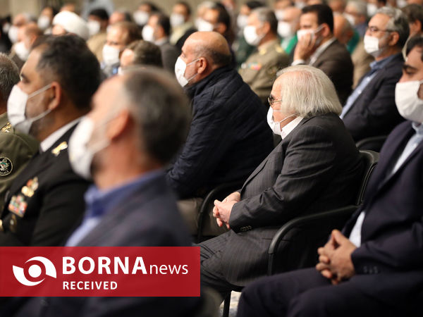 دیدار دست‌اندرکاران برگزاری کنگره شهدای استان قم با مقام معظم رهبری