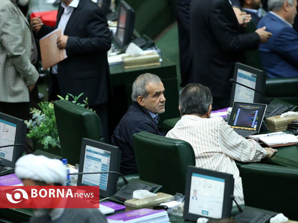 دومین روز بررسی وزرای پیشنهادی در صحن مجلس-1