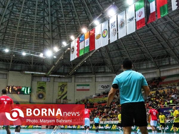 دیدار تیم های هندبال سپاهان - عمان کلاب