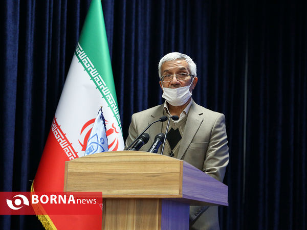 آیین تجلیل از دانش آموزان پژوهشگر و فناوران برگزیده