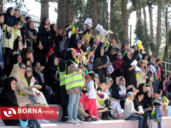 مسابقه فوتبال بانوان قشقایی شیراز - شهرداری بم