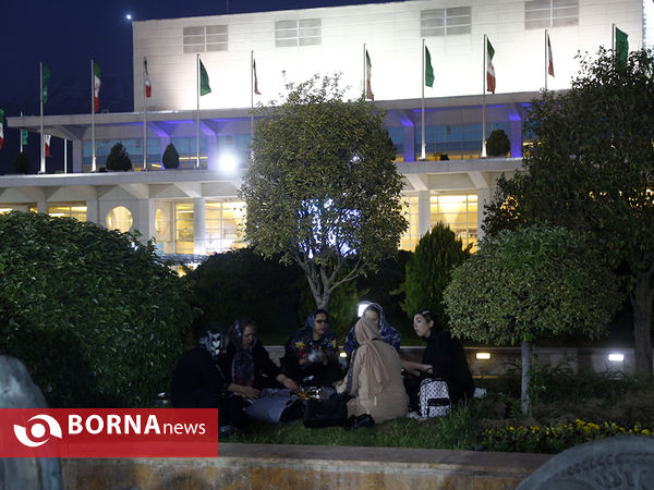 افطاری ساده در برج میلاد