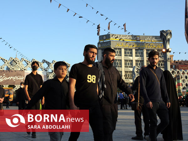 پیاده روی جاماندگان اربعین در تهران