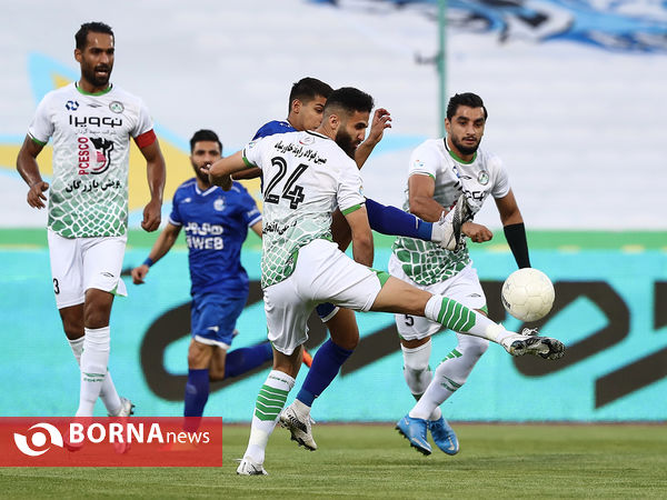 دیدار تیم های فوتبال استقلال - ذوب آهن