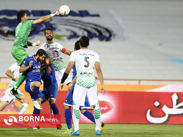 دیدار تیم های فوتبال استقلال - ذوب آهن