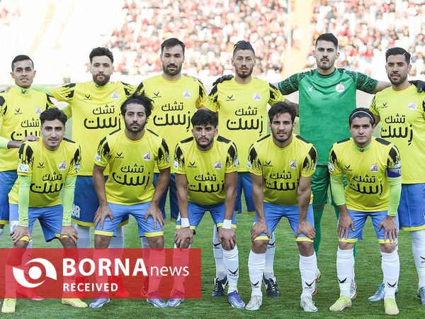 دیدار تیم های فوتبال پرسپولیس - نفت مسجدسلیمان