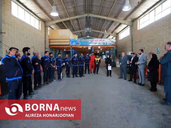 تجلیل از کارگران واحدهای تولیدی و صنعتی اروند