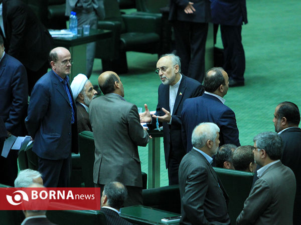 جلسه استیضاح وزیر راه و شهرسازی