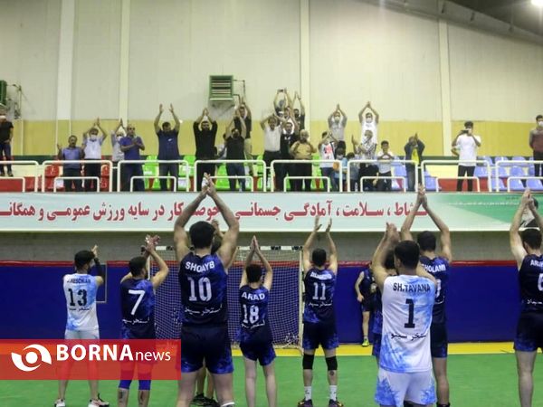 دیدار تیم های والیبال ابریشم لاهیجان _ تالار افرند شیرکوه رودبار