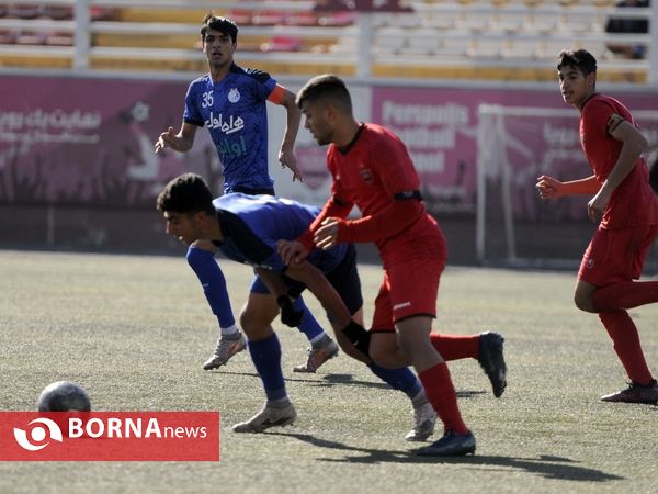 دیدار تیم‌های فوتبال نوجوانان پرسپولیس 2-  نوجوانان استقلال 0