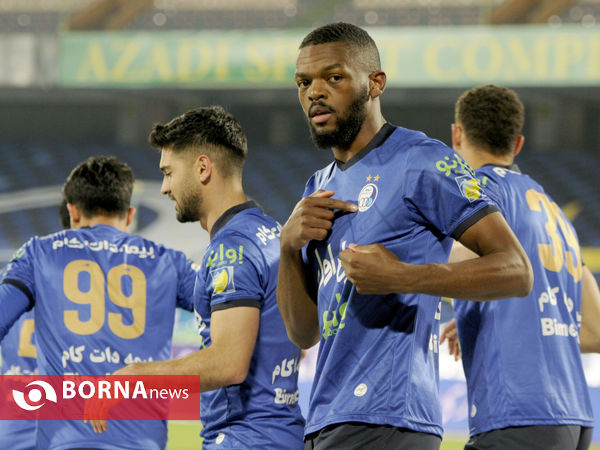 دیدار تیم های استقلال و ذوب آهن