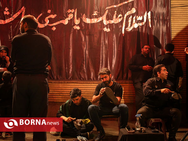 شب هشتم محرم در محله "چهارراه آبسردار تهران"