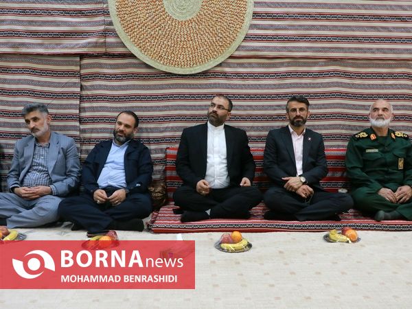 نشست هم اندیشی شیوخ عشایر منطقه آزاد اروند با مسوولان