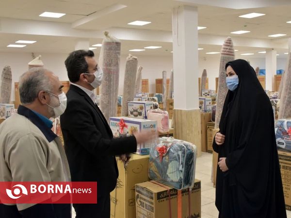 اهدای جهیزیه به نوعروسان محروم