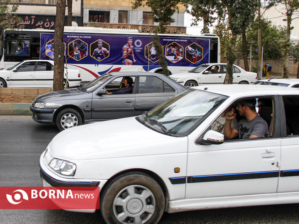 استقبال مردم از قهرمانان فرنگی کار شیرازی