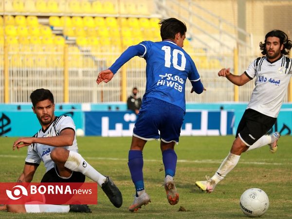 دیدار تیم های نفت مسجدسلیمان - استقلال