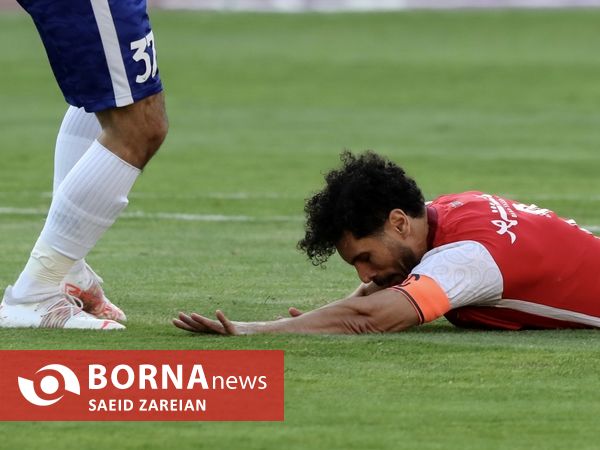 دیدار تیم های فوتبال پرسپولیس - صنعت نفت