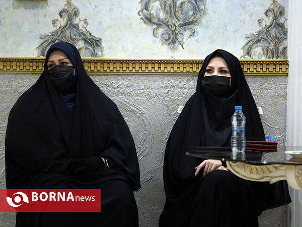 جلسه هم اندیشی با نخبگان و فرهیختگان