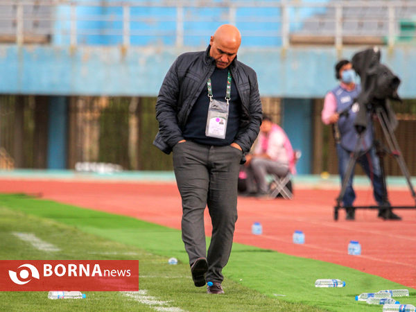 دیدار تیم‌های فوتبال آلومینیوم اراک - فولاد خوزستان