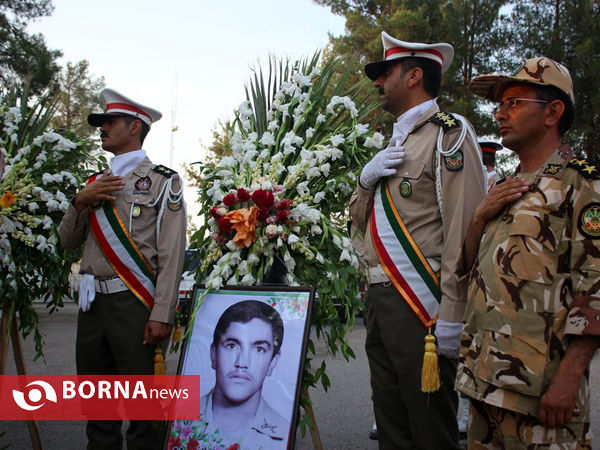 استقبال از شهدای گمنام در فرودگاه شیراز