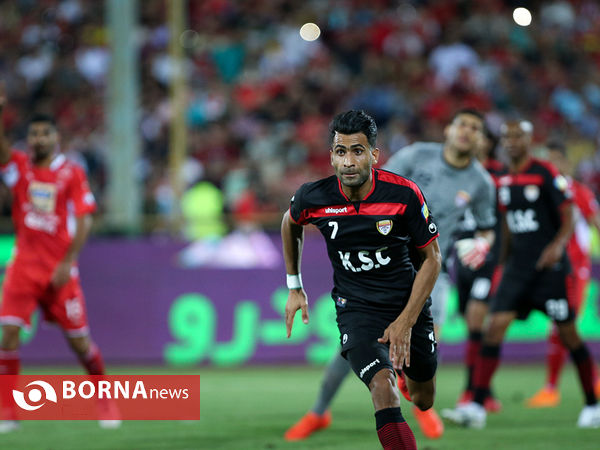 دیدار تیم های فوتبال پرسپولیس و فولاد خوزستان