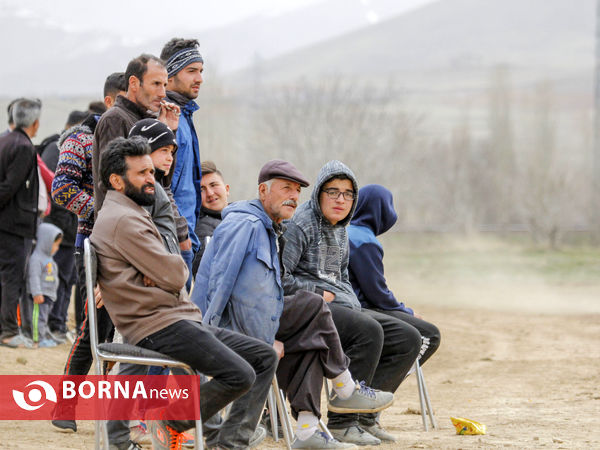 مسابقات فوتبال در روستا