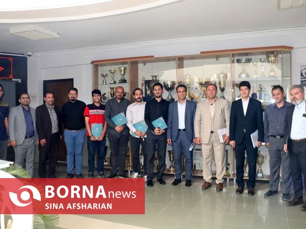 نشست خبری مینی فوتبال جام پرچم و تجلیل از عکاسان ورزشی آذربایجان‌غربی