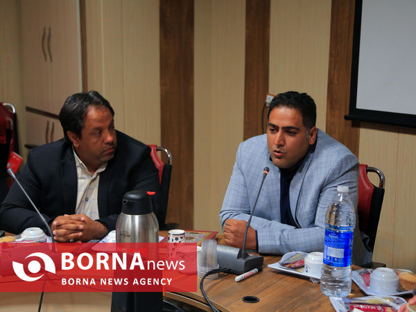 دیدار صمیمی رئیس هیات شنا، شیرجه و واترپلوی خراسان رضوی با خبرنگاران 