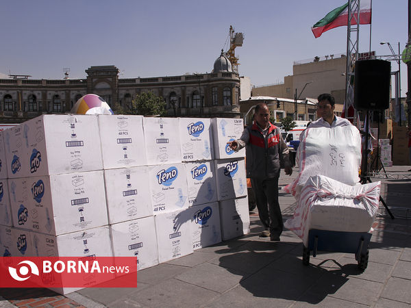 ارسال اقلام اهدایی به مناطق سیل زده