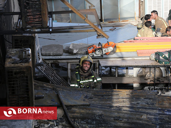 آتش سوزی مجتمع تجاری مهستان