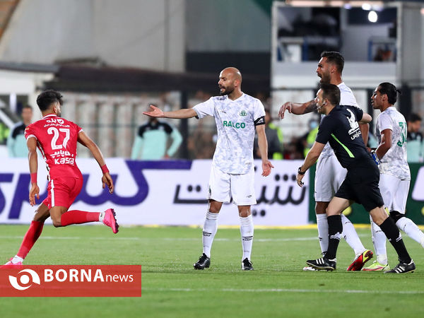 دیدار تیم های فوتبال پرسپولیس - آلومینیوم