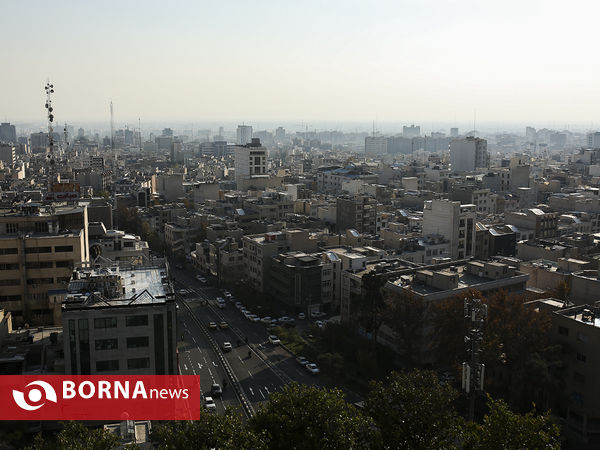 آسمان آبی شهر تهران در ساعت16