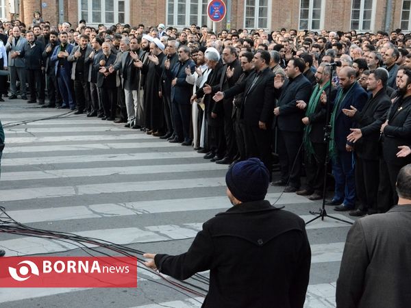 تجمع بزرگ عزاداران حسینی در میدان انقلاب ارومیه