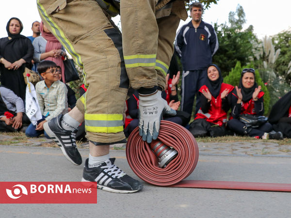 در حاشیه همایش پیاده روی روز ملی آتش نشانی
