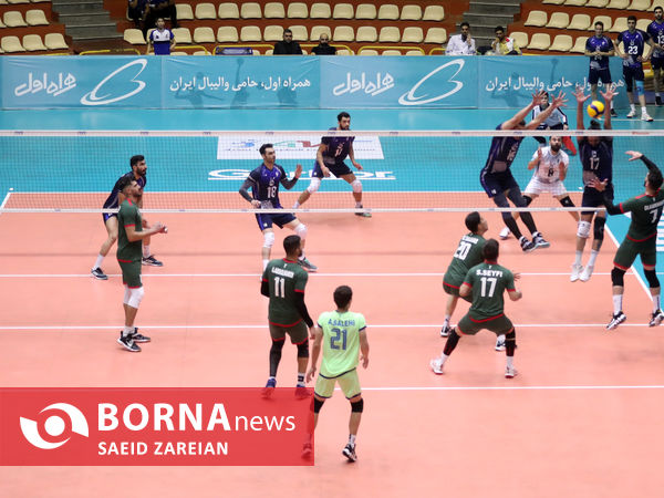 دیدار تیم های والیبال پیکان تهران - پاس تهران