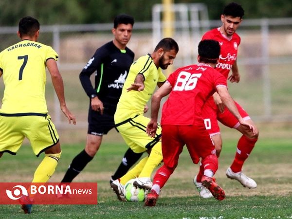 دیدار تیم های فوتبال سپیدرود رشت _ نفت و گاز گچساران