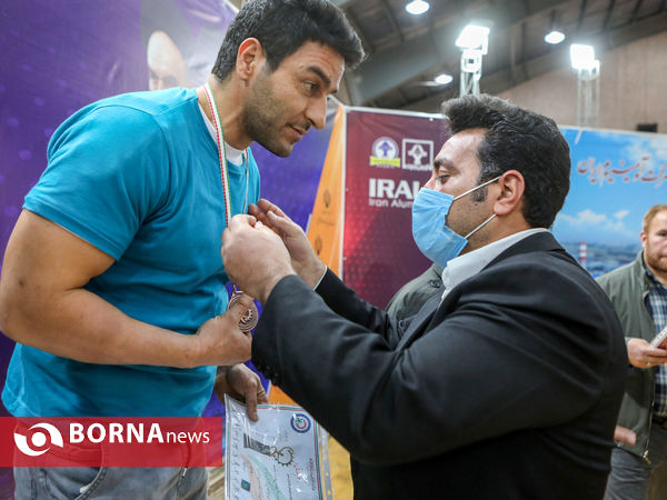 رقابت های پرس سینه قهرمانی کارگران کشور