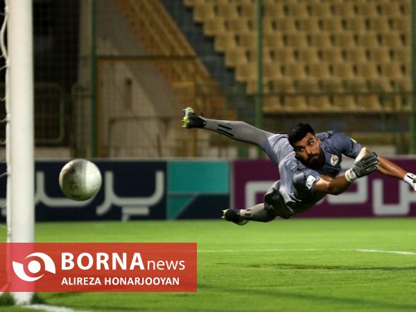 دیدار تیم های فوتبال صنعت نفت - نفت مسجدسلیمان