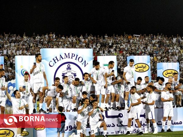 دیدار تیم های فوتبال ملوان بندرانزلی _ ویستا توربین تهران