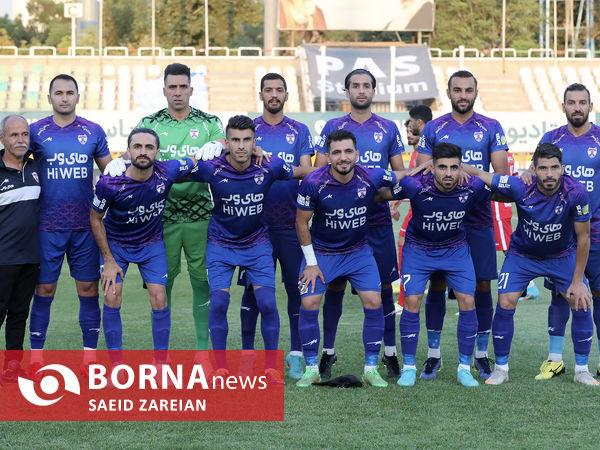 دیدار تیم های فوتبال هوادار - پرسپولیس