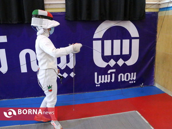 تمرینات بانوان شمشیرباز آذربایجان‌غربی برای حضور در انتخابی المپیک