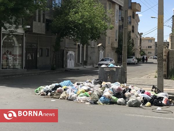 عدم جمع آوری زباله های شهر میاندوآب بعلت نبود محل مناسب دفع پسماند