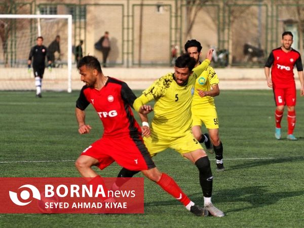 دیدار تیم‌های فوتبال سپیدرود رشت _ اترک بجنورد