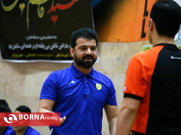 دیدار تیم های بسکتبال پالایش نفت آبادان و شهرداری گرگان